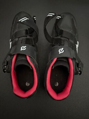Peloton Cycling Shoes - Velcro & Buckle Closures